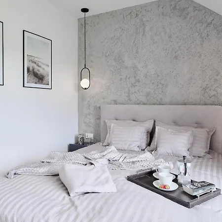 2 Bedroom Cozy In *
