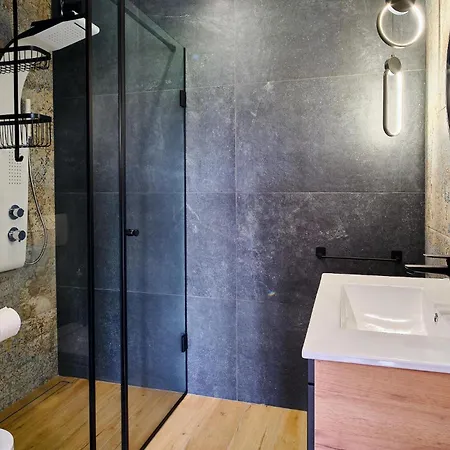 2 Bedroom Cozy In