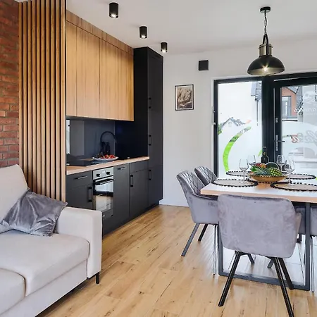 2 Bedroom Cozy In *